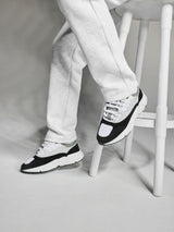 Runner Neo - Monochrome